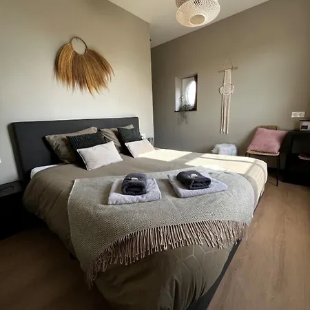 De Blauwververij 住宿加早餐酒店 3*